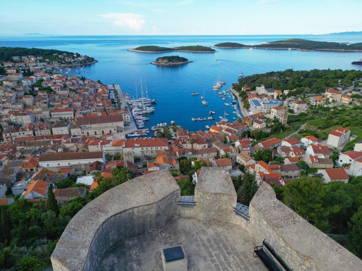 Apartments Nikolina Hvar Town Zewnętrze zdjęcie