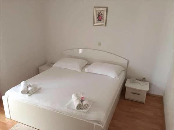 Apartments Nikolina Hvar Town Zewnętrze zdjęcie